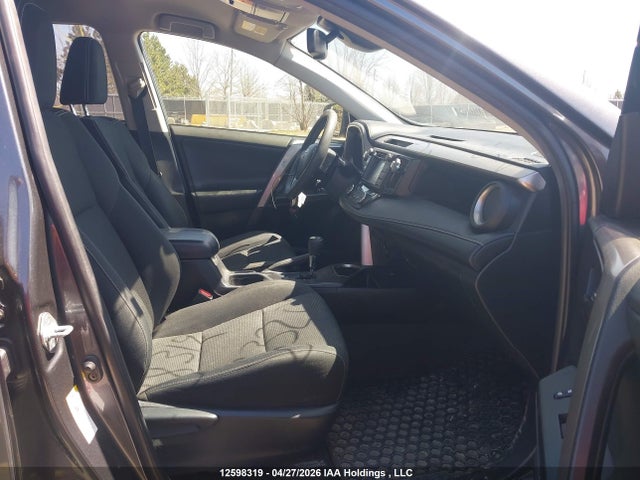2018 Toyota Rav4 მანქანა იყიდება აუქციონზე, vin: JTMRJREV4JD233208, აუქციონის ნომერი: 12598319