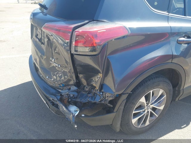2018 Toyota Rav4 მანქანა იყიდება აუქციონზე, vin: JTMRJREV4JD233208, აუქციონის ნომერი: 12598319