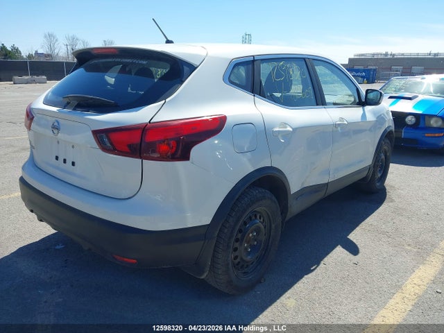 JN1BJ1CP8JW180608 Nissan Rogue Sport S/sv/sl