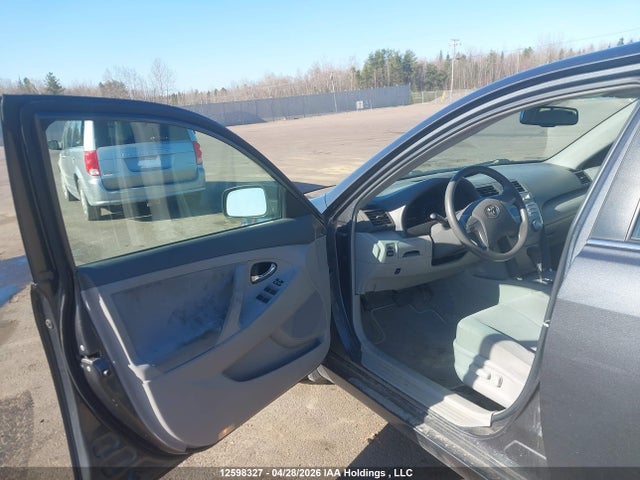 2010 Toyota Camry Se/le/xle მანქანა იყიდება აუქციონზე, vin: 4T1BF3EK8AU105734, აუქციონის ნომერი: 12598327