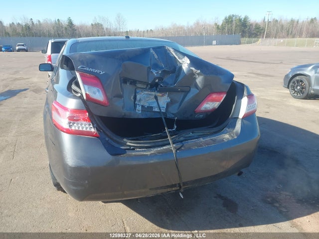 2010 Toyota Camry Se/le/xle მანქანა იყიდება აუქციონზე, vin: 4T1BF3EK8AU105734, აუქციონის ნომერი: 12598327