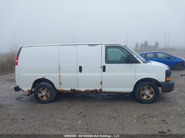 2008 Chevrolet Express G1500 მანქანა იყიდება აუქციონზე, vin: 1GCFG15X781132731, აუქციონის ნომერი: 12592500