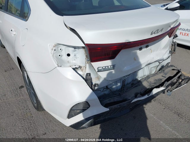 2022 Kia Forte Gt Line მანქანა იყიდება აუქციონზე, vin: 3KPF34AD5NE481596, აუქციონის ნომერი: 12598337