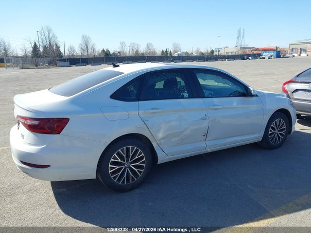 12598338 :رقم المزاد ، 3VWE57BU7MM070904 vin ، 2021 Volkswagen Jetta مزاد بيع