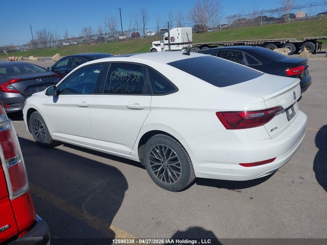 12598338 :رقم المزاد ، 3VWE57BU7MM070904 vin ، 2021 Volkswagen Jetta مزاد بيع