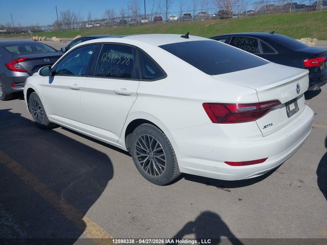 12598338 :رقم المزاد ، 3VWE57BU7MM070904 vin ، 2021 Volkswagen Jetta مزاد بيع