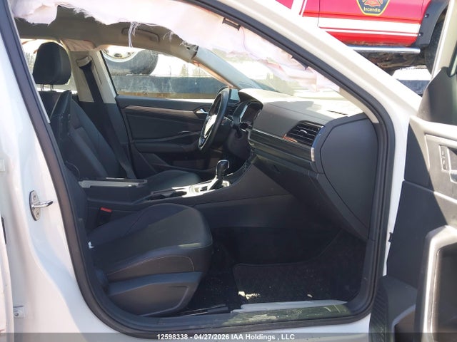 12598338 :رقم المزاد ، 3VWE57BU7MM070904 vin ، 2021 Volkswagen Jetta مزاد بيع