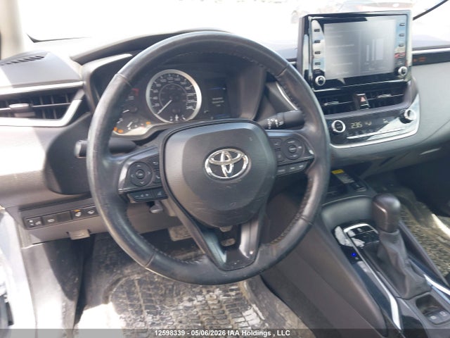 12598339 :رقم المزاد ، 5YFBPMBE2NP296639 vin ، 2022 Toyota Corolla Le مزاد بيع