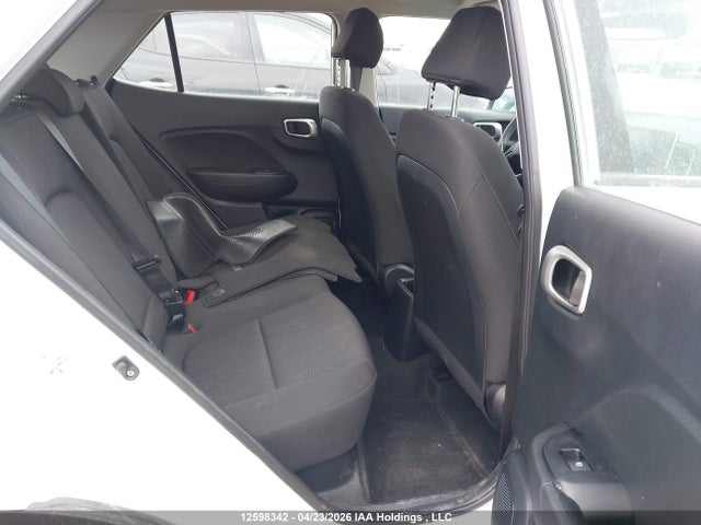 12598342 :رقم المزاد ، KMHRB8A3XNU132896 vin ، 2022 Hyundai Venue Essential Auto Ivt مزاد بيع