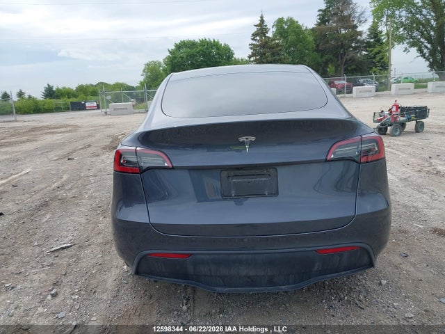 Tesla Model Y 2023 LRWYGDFD0PC163415 Image 17