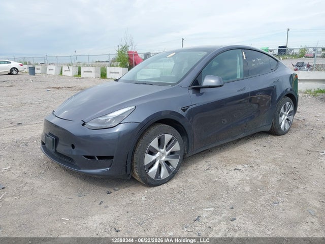 Tesla Model Y 2023 LRWYGDFD0PC163415 Image 2