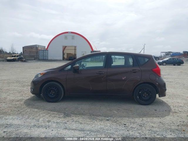 Продажа на аукционе авто 2017 Nissan Versa Note 1.6 S/1.6 Sl/1.6 Sr/1.6 Sv, vin: 3N1CE2CP8HL381293, номер лота: 12598350