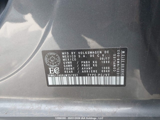 3VWG17AU8JM257957 Volkswagen GOLF S/SE