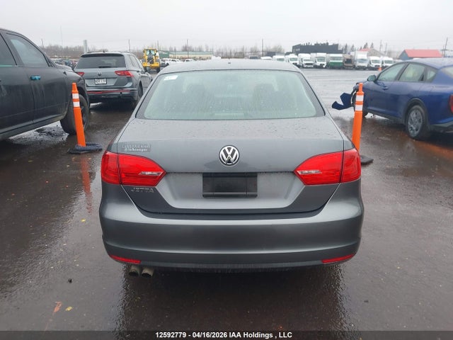 3VWDK7AJXEM394104 Volkswagen Jetta 2.0l Comfortline
