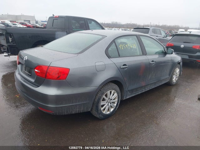 3VWDK7AJXEM394104 Volkswagen Jetta 2.0l Comfortline
