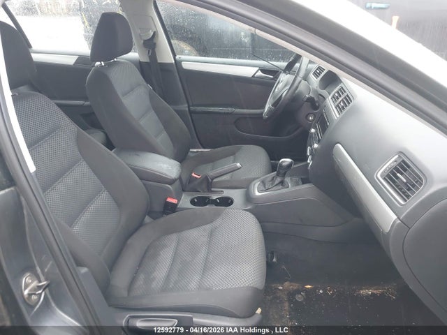 3VWDK7AJXEM394104 Volkswagen Jetta 2.0l Comfortline