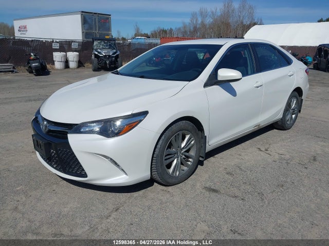 12598365 :رقم المزاد ، 4T1BF1FK7HU419548 vin ، 2017 Toyota Camry مزاد بيع