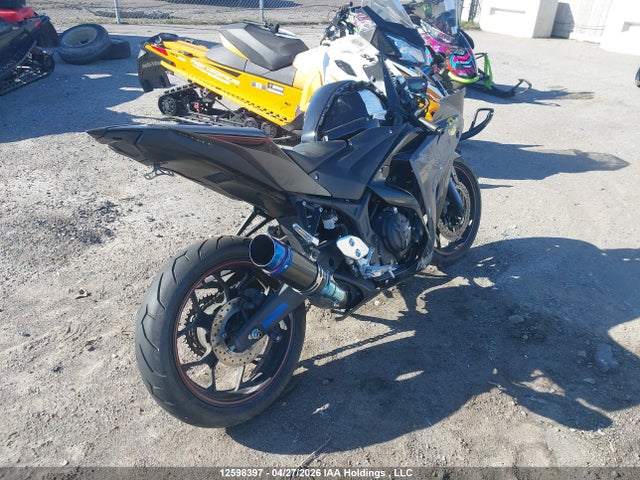 MH3RH06NXGK003541 Yamaha YZFR3