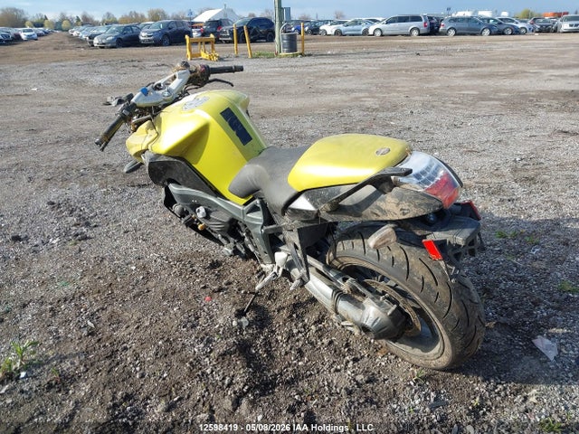 12598419 :رقم المزاد ، WB1051806BZV82340 vin ، 2011 Bmw K1300 R مزاد بيع