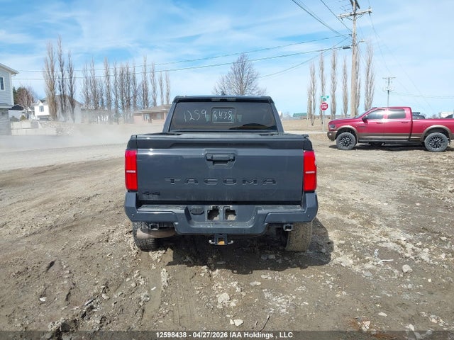 3TYLE5JN9ST062409 Toyota Tacoma