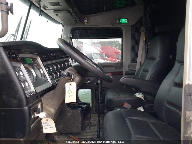 Продаж на аукціоні авто 2024 Kenworth W900, vin: 1XKWD40X4RR987640, номер лоту: 12598483