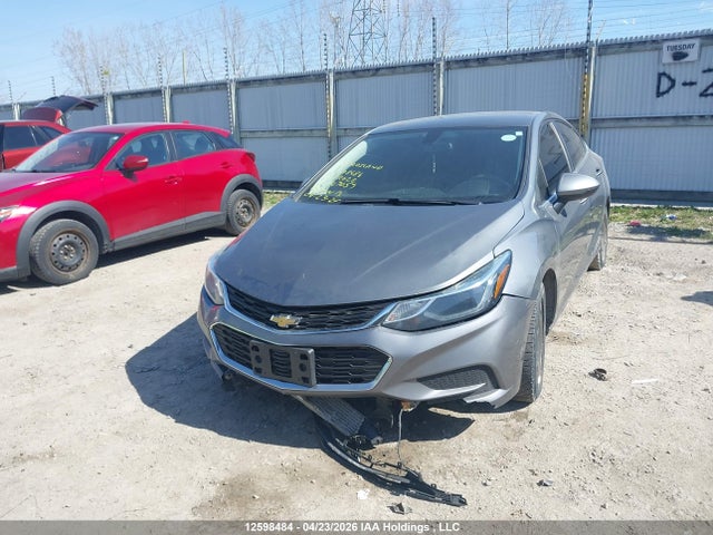 1G1BE5SM0J7147055 Chevrolet Cruze Lt Auto
