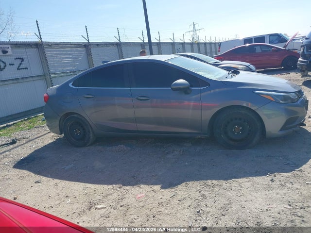 1G1BE5SM0J7147055 Chevrolet Cruze Lt Auto