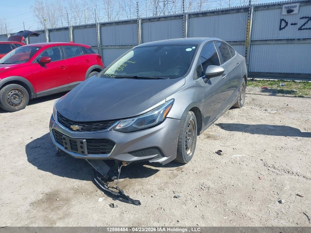 1G1BE5SM0J7147055 Chevrolet Cruze Lt Auto