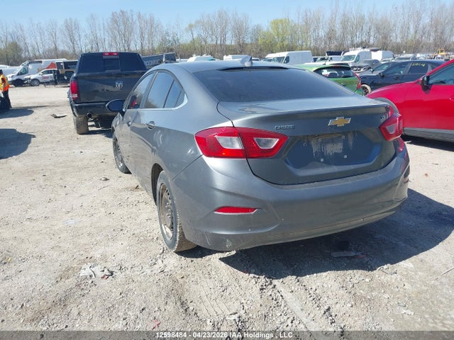 1G1BE5SM0J7147055 Chevrolet Cruze Lt Auto