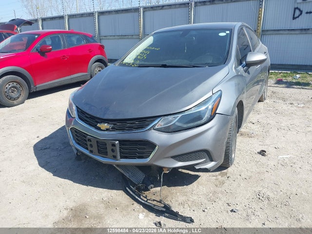 1G1BE5SM0J7147055 Chevrolet Cruze Lt Auto