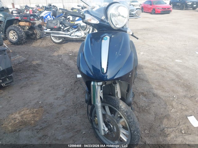 12598488 :رقم المزاد ، ZAPM340W065001602 vin ، 2006 Piaggio Bv 500 مزاد بيع