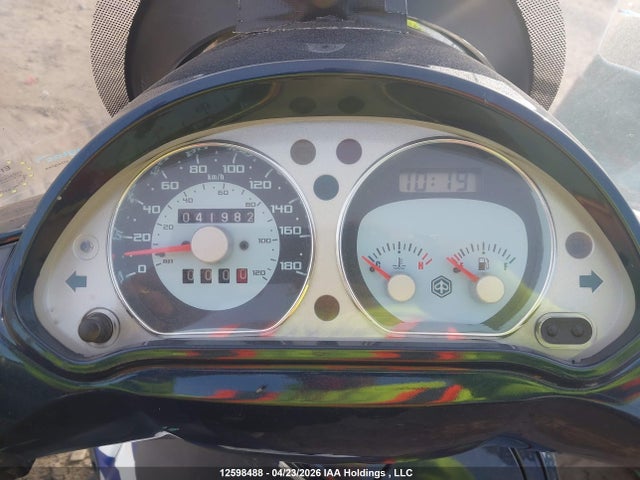 12598488 :رقم المزاد ، ZAPM340W065001602 vin ، 2006 Piaggio Bv 500 مزاد بيع