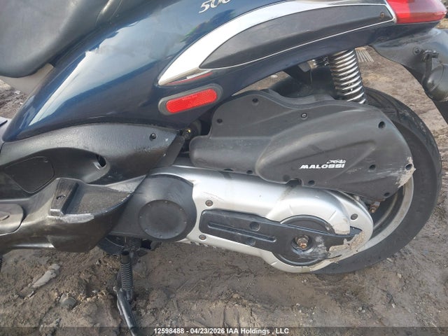 12598488 :رقم المزاد ، ZAPM340W065001602 vin ، 2006 Piaggio Bv 500 مزاد بيع