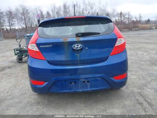 KMHCT5AE4GU286932 Hyundai ACCENT SE