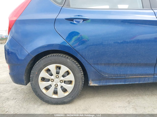 KMHCT5AE4GU286932 Hyundai ACCENT SE