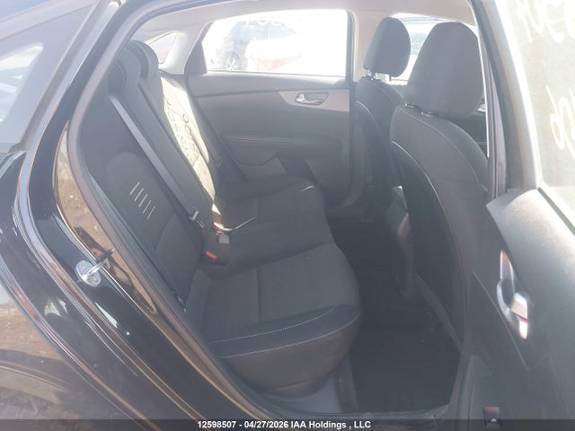 3KPF24AD8LE238106 KIA Forte