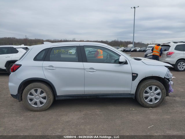 12598516 :رقم المزاد ، JA4AHUAU7SU604723 vin ، 2025 Mitsubishi Rvr Es مزاد بيع