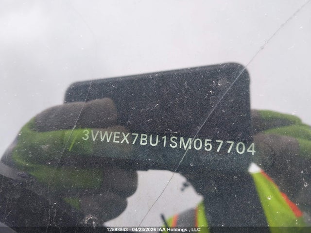 3VWEX7BU1SM057704 Volkswagen JETTA SE