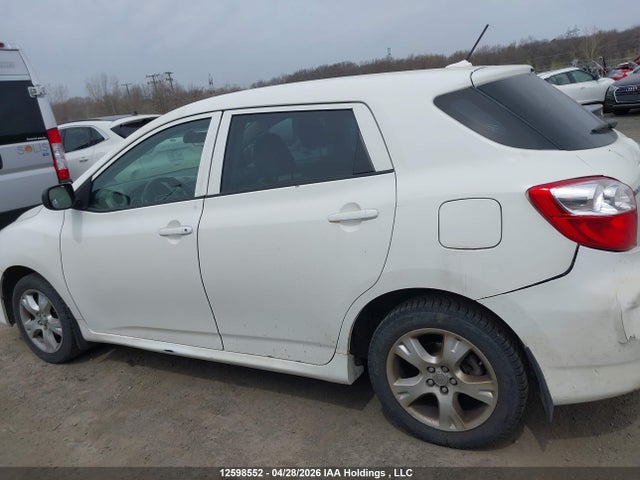 12598552 :رقم المزاد ، 2T1KU40E09C103003 vin ، 2009 Toyota Matrix Wagon مزاد بيع