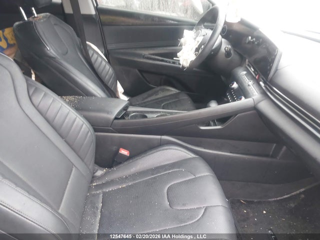 KMHLN4DG1SU036607 Hyundai Elantra Luxury
