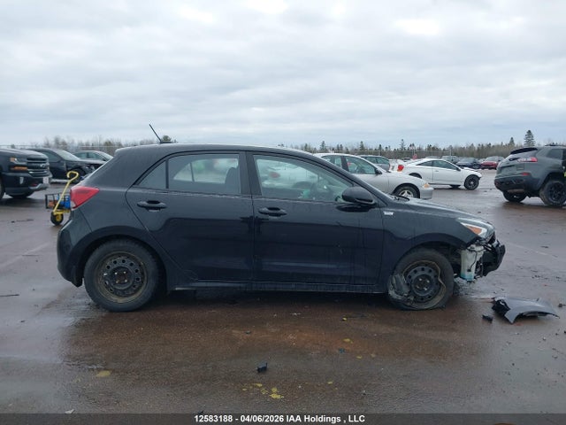 3KPA25AB1JE113718 KIA Rio Lx/lx+