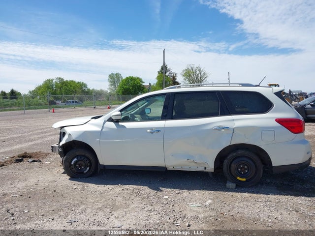 12598582 :رقم المزاد ، 5N1DR2MM4JC606266 vin ، 2018 Nissan Pathfinder S/sv/sl/platinum مزاد بيع