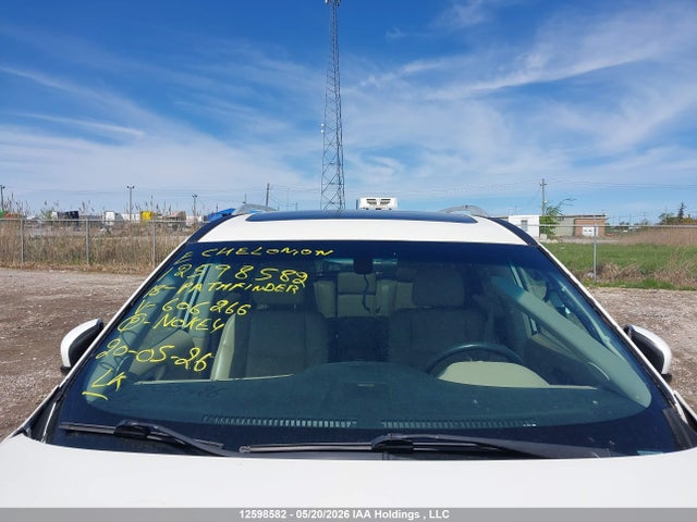 12598582 :رقم المزاد ، 5N1DR2MM4JC606266 vin ، 2018 Nissan Pathfinder S/sv/sl/platinum مزاد بيع