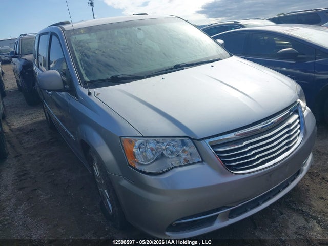 12598597 :رقم المزاد ، 2C4RC1BG2FR590005 vin ، 2015 Chrysler Town  Country Limited مزاد بيع