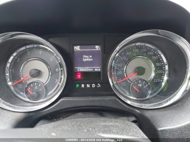 12598597 :رقم المزاد ، 2C4RC1BG2FR590005 vin ، 2015 Chrysler Town  Country Limited مزاد بيع
