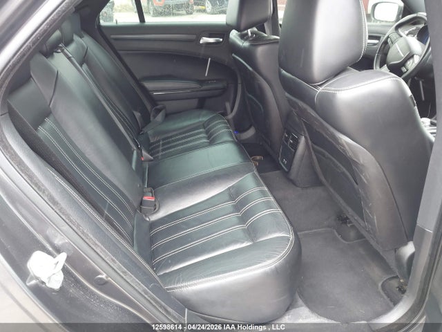 Продажа на аукционе авто 2015 Chrysler 300 S, vin: 2C3CCABG0FH864172, номер лота: 12598614