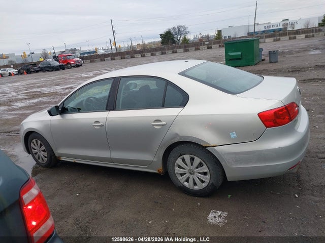 12598626 :رقم المزاد ، 3VW2K7AJ2BM375694 vin ، 2011 Volkswagen Jetta 2.0l Trendline/2.0l Trendline+ مزاد بيع