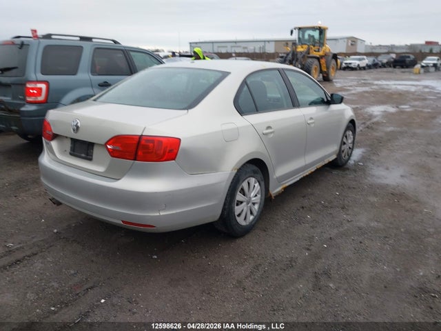 12598626 :رقم المزاد ، 3VW2K7AJ2BM375694 vin ، 2011 Volkswagen Jetta 2.0l Trendline/2.0l Trendline+ مزاد بيع