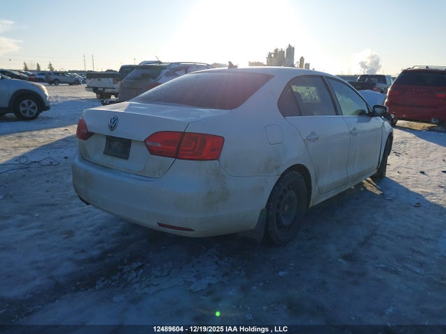 3VW3L7AJ8EM352930 Volkswagen Jetta 2.0 Tdi Highline/2.0 Tdi Trendline+