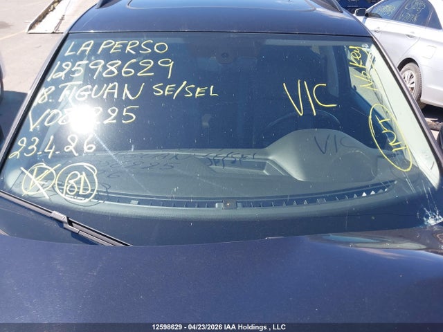 12598629 :رقم المزاد ، 3VV2B7AX2JM086225 vin ، 2018 Volkswagen Tiguan Se/sel مزاد بيع